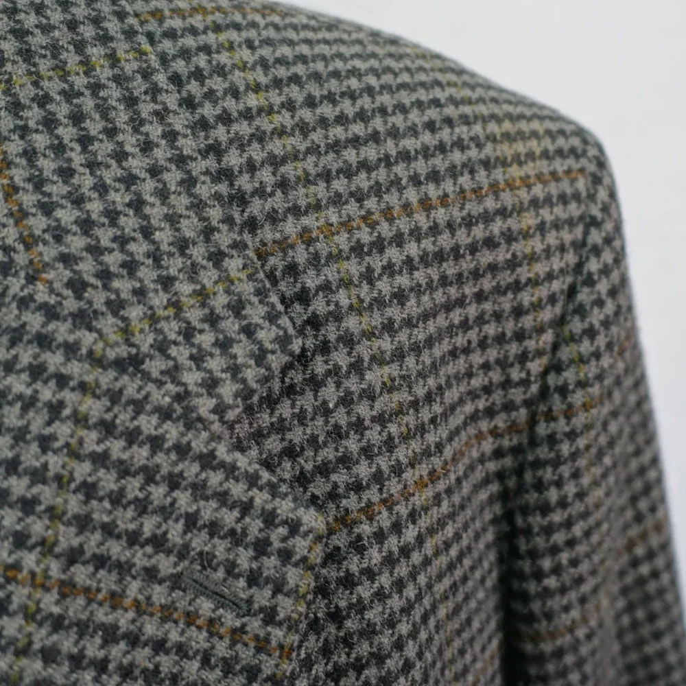 Bill Blass Signature -44R- Tweed Wool Black Gray Houndstooth W/ Brown Green Wind